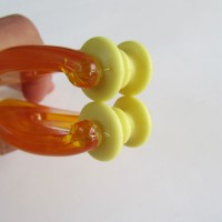 手指按摩器